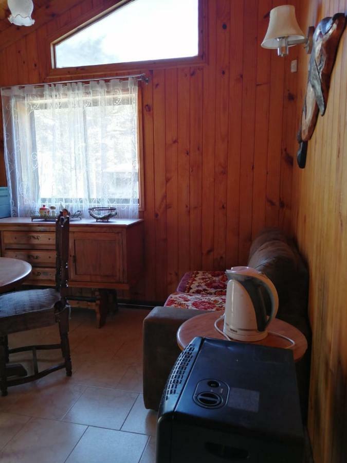 Rosy Isla Negra